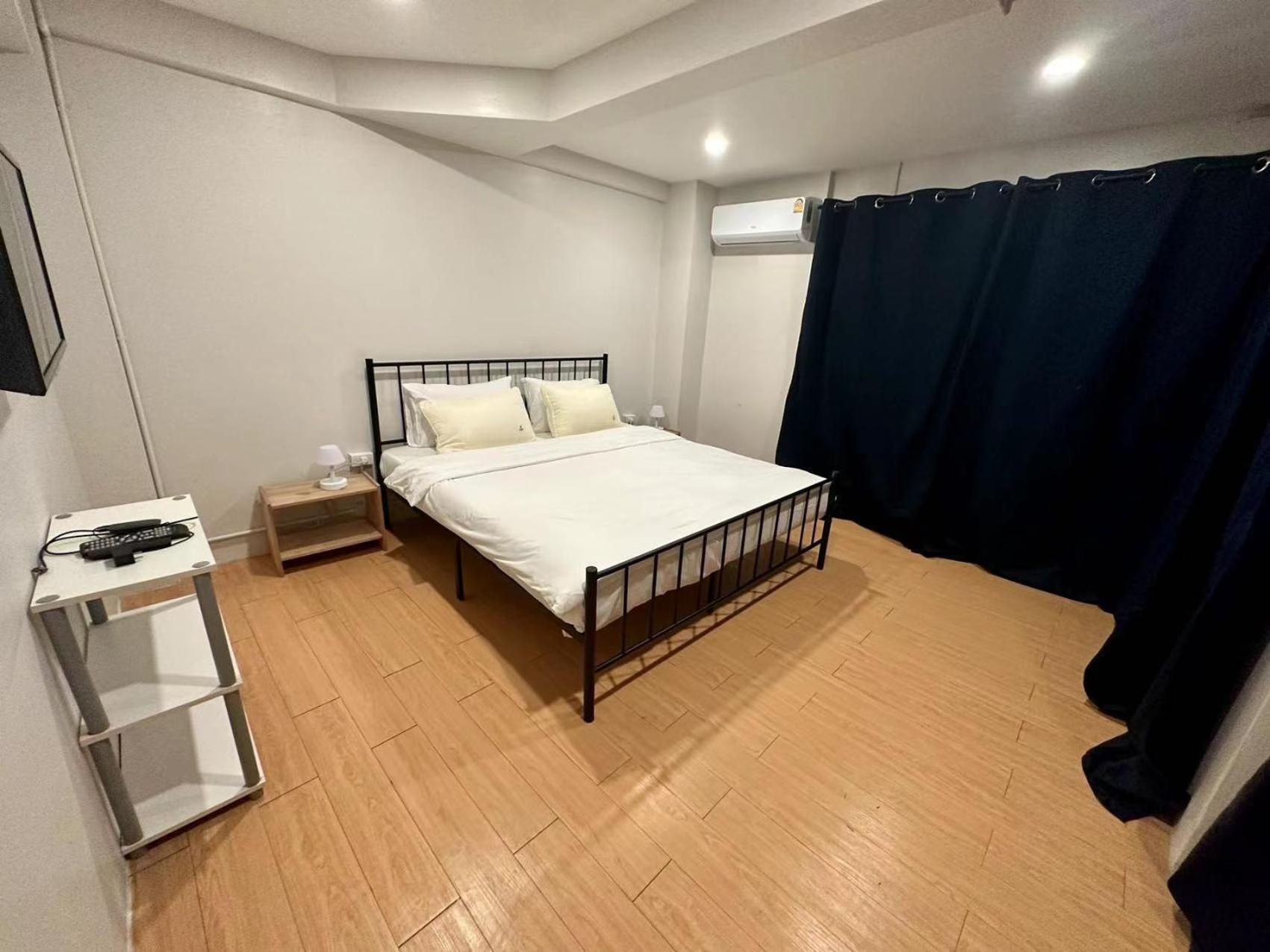 The Cute Silom Hostel バンコク都 エクステリア 写真
