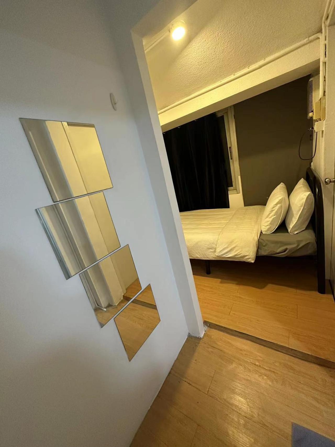 The Cute Silom Hostel バンコク都 エクステリア 写真