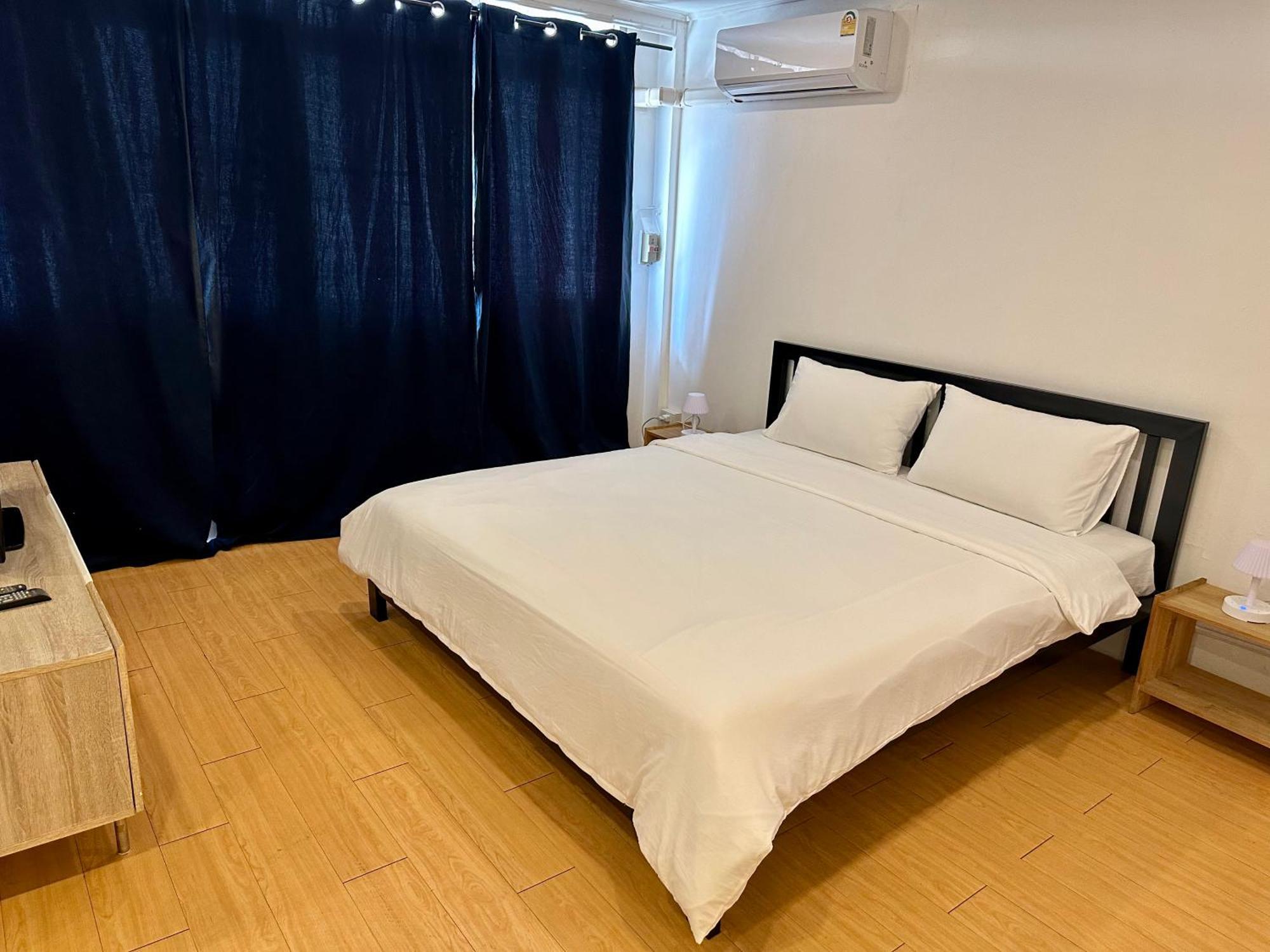 The Cute Silom Hostel バンコク都 エクステリア 写真