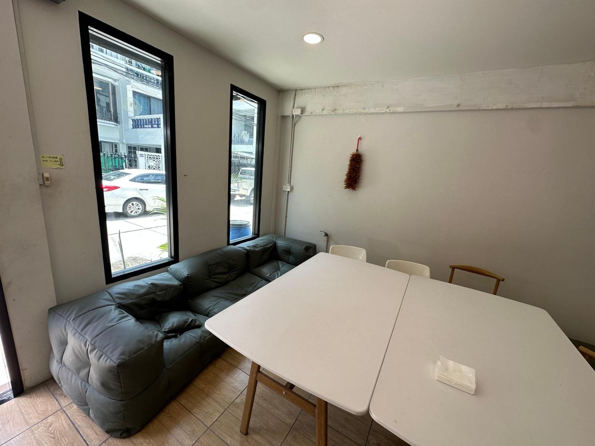 The Cute Silom Hostel バンコク都 エクステリア 写真