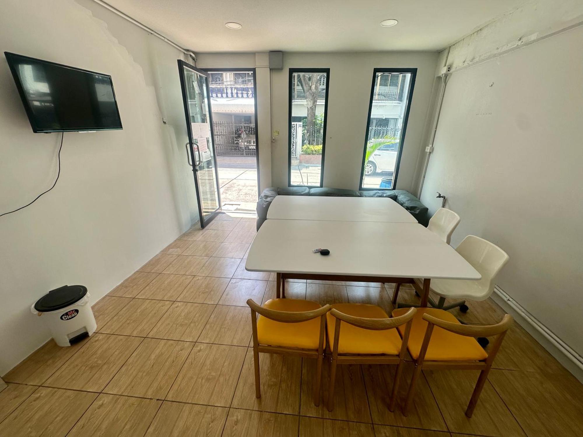 The Cute Silom Hostel バンコク都 エクステリア 写真